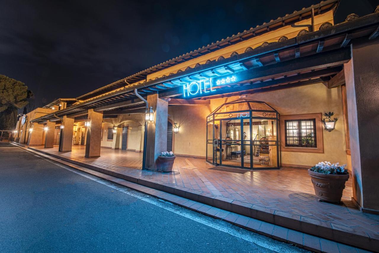Hotel Boccaccio Calcinaia Exterior foto